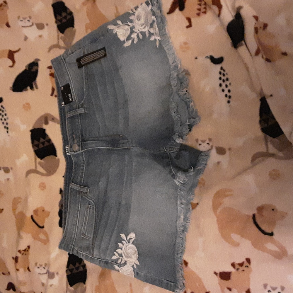 a.n.a A New Approach Chambray Light Wash Denim Shorts Woman's 16 Jcpenney - Picture 2 of 7